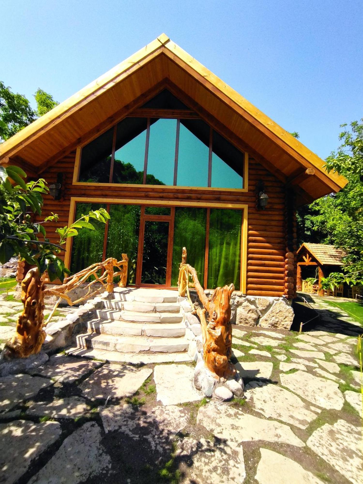 Getahovit Resort Иджеван Стая снимка